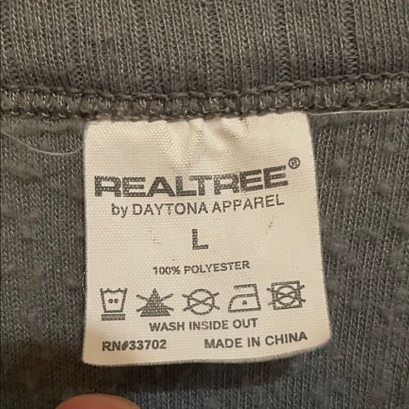 Realtree Men's Charcoal Long Sleeve Tee size large EUC - Picture 3 of 4